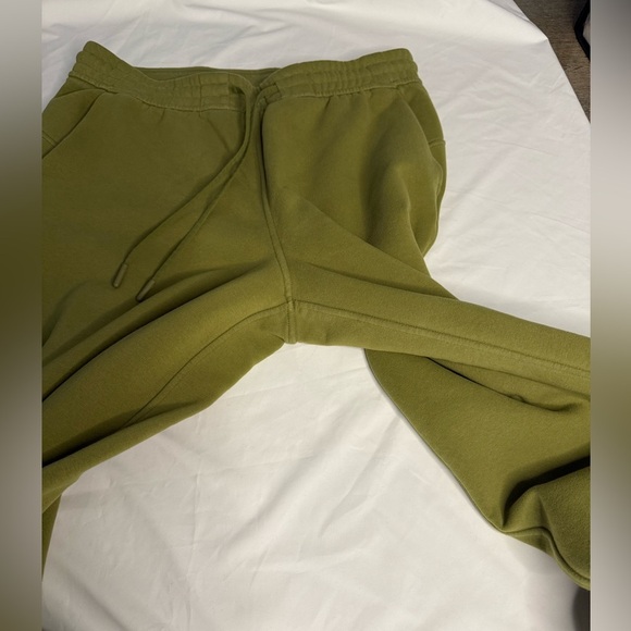 Lululemon Loungeful High-Rise Wide Leg Crop Bronze Green Size 10 - Picture 9 of 12